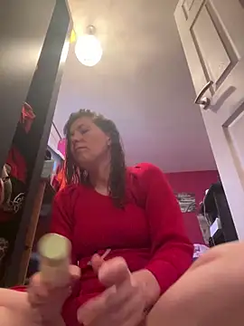 Snapshot of Lwhite1 chatting on 02-10-25, 03:53 Lwhite1 online show from 02-10-25, 03:53