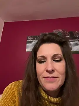 Snapshot of Lwhite1 chatting on 03-18-25, 01:00 Lwhite1 online show from 03-18-25, 01:00