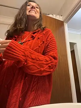 Snapshot of Lwhite1 chatting on 10-10-25, 11:26 Lwhite1 online show from 10-10-25, 11:26