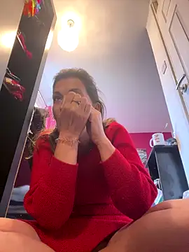 Snapshot of Lwhite1 chatting on 10-13-25, 03:45 Lwhite1 online show from 10-13-25, 03:45