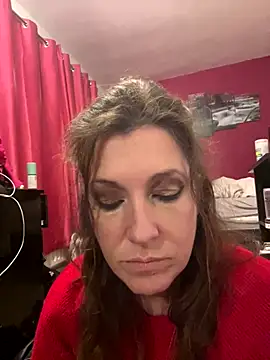 Snapshot of Lwhite1 chatting on 11-10-25, 11:04 Lwhite1 online show from 11-10-25, 11:04