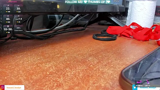 evelyn 23 online show from 02-12-25, 10:03