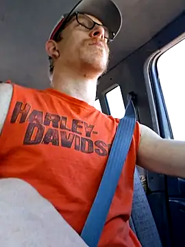 REDHAMMER  online show from 04-25-26, 02:58