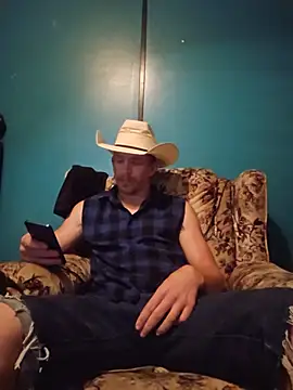 Snapshot of REDHAMMER_ chatting on 06-21-26, 01:41 REDHAMMER online show from 06-21-26, 01:41