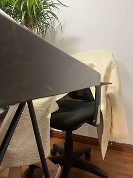 Annabody online show from 12-24-24, 08:33