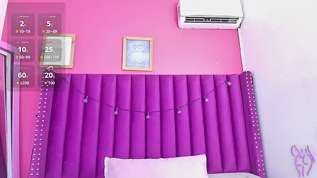 Snapshot of littleebonny chatting on 04-11-26, 12:20 littleebonny online show from 04-11-26, 12:20