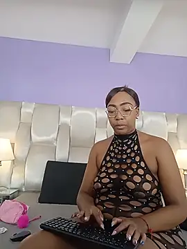 dirtyvictoria online show from 10-29-25, 12:18