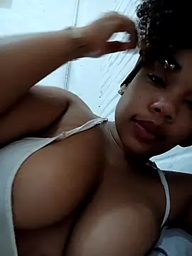 Snapshot of isabellehaynes chatting on 09-10-25, 01:11 isabellehaynes online show from 09-10-25, 01:11