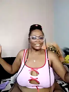 Snapshot of CocoBootyyy chatting on 01-16-25, 10:21 CocoBootyyy online show from 01-16-25, 10:21