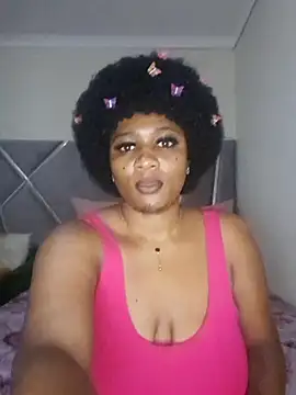 Snapshot of CocoBootyyy chatting on 02-26-25, 11:04 CocoBootyyy online show from 02-26-25, 11:04