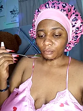 Snapshot of CocoBootyyy chatting on 11-13-25, 05:45 CocoBootyyy online show from 11-13-25, 05:45