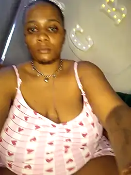 Snapshot of CocoBootyyy chatting on 11-22-25, 11:31 CocoBootyyy online show from 11-22-25, 11:31