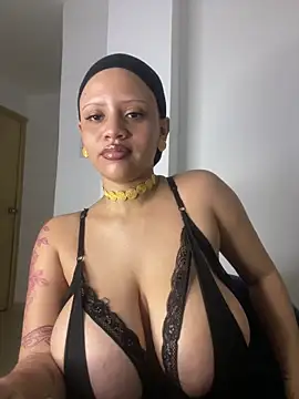 Charlotee  online show from 11-16-25, 02:22