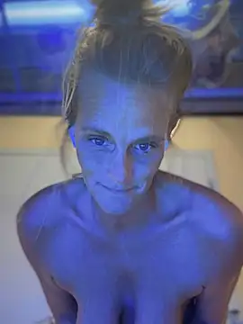 vixendoll87 online show from 02-24-25, 12:09