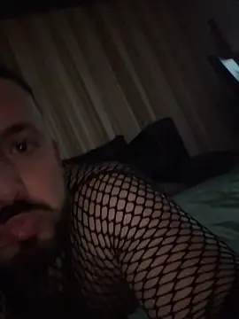 Snapshot of HairyArab90 chatting on 10-02-25, 09:11 HairyArab90 online show from 10-02-25, 09:11