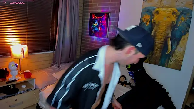 liam oficial02 online show from 03-18-26, 04:15