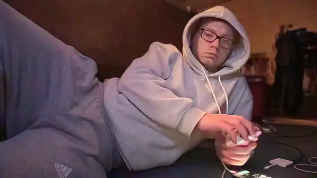 Snapshot of adamseed69 chatting on 04-06-26, 07:31 adamseed69 online show from 04-06-26, 07:31