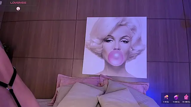 AgattaDuque online show from 11-25-25, 11:05