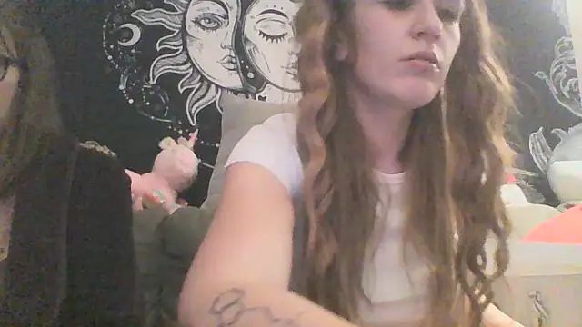 Snapshot of halobabe7620 chatting on 12-31-24, 08:48 halobabe7620 online show from 12-31-24, 08:48