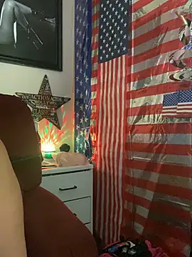 Snapshot of TheDime chatting on 06-25-26, 01:16 TheDime online show from 06-25-26, 01:16
