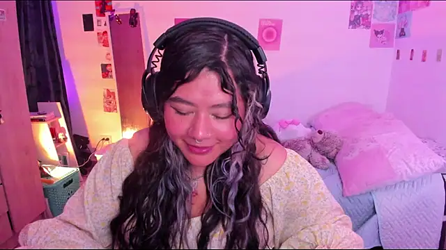 StephaniFox online show from 02-05-25, 12:53