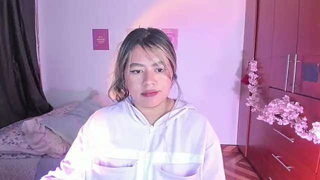 StephaniFox online show from 09-25-25, 12:03