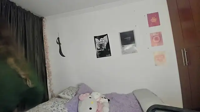 StephaniFox online show from 04-14-26, 12:49