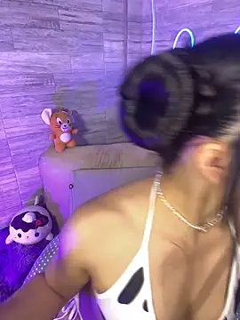 Bubalu Uwwu online show from 11-05-25, 04:12