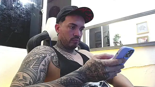 Angel sex latin online show from 02-18-25, 08:27