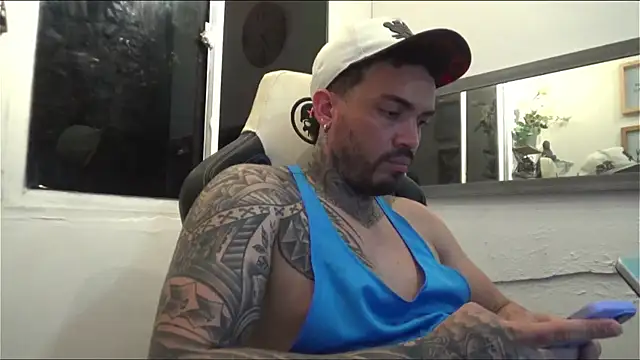 Angel sex latin online show from 03-22-25, 07:47