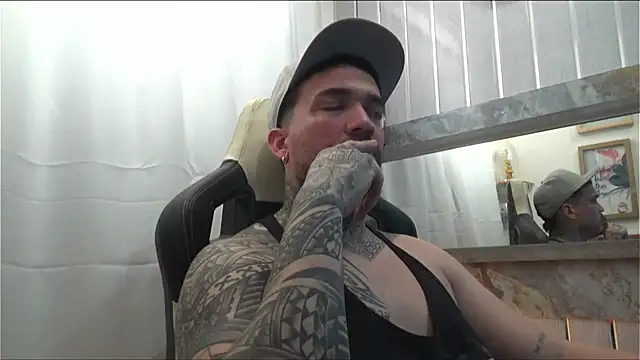 Angel sex latin online show from 10-10-25, 04:44