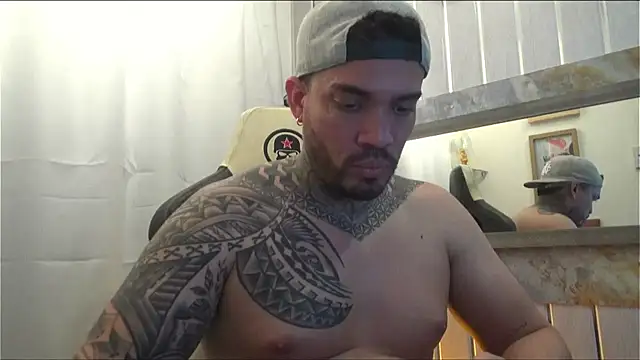 Angel sex latin online show from 11-24-25, 05:18