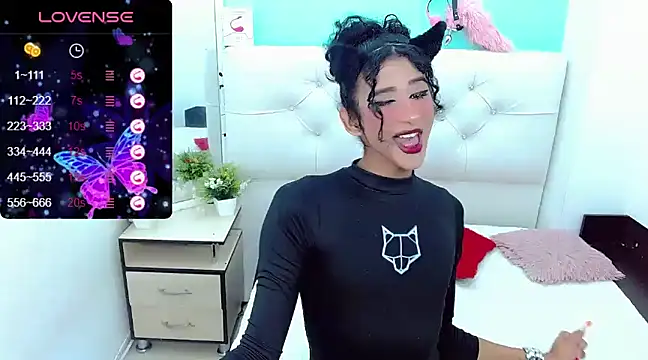 Snapshot of kinverly_sexyx chatting on 12-27-24, 03:48 kinverly sexyx online show from 12-27-24, 03:48