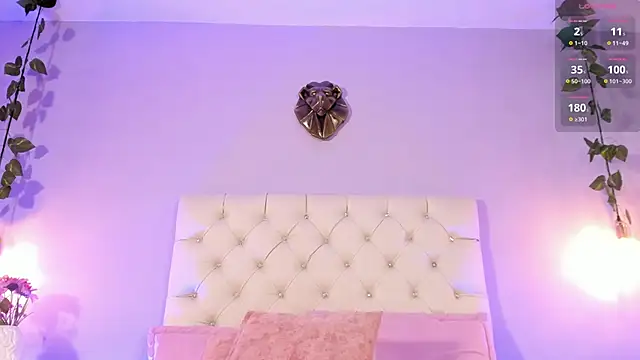 Snapshot of Vaioleth-Adams chatting on 02-08-25, 07:38 Vaioleth-Adams online show from 02-08-25, 07:38