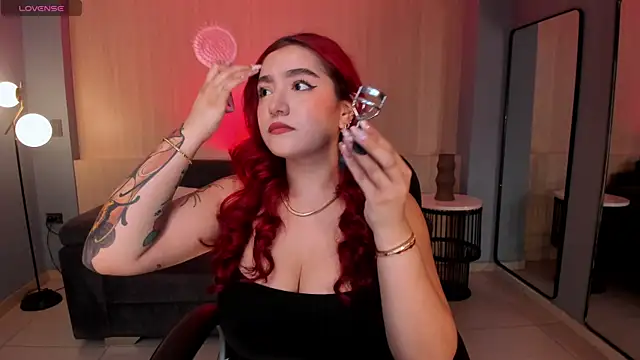 ViolettCastel online show from 10-30-25, 07:14