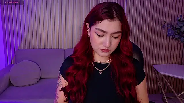 ViolettCastel online show from 02-18-26, 07:32