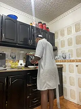 sweetsarabig22cm online show from 03-13-25, 03:54