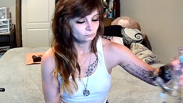 ZeelaXoXo online show from 02-24-26, 04:43