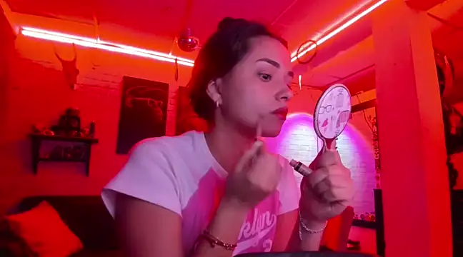 Kimmymadison- online show from 01-04-25, 12:16