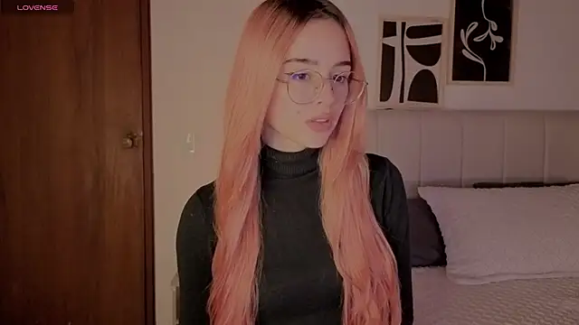 Roxxy mora online show from 02-02-26, 10:30