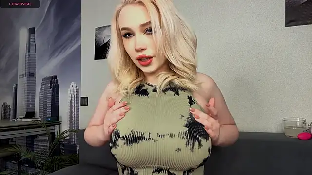 AsteriaHamel online show from 01-18-26, 02:04