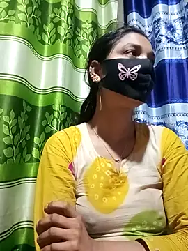 Snapshot of Aruyeshi- chatting on 02-14-25, 05:30 Aruyeshi- online show from 02-14-25, 05:30