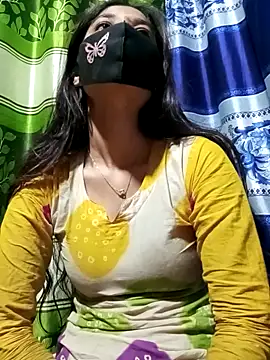 Snapshot of Aruyeshi- chatting on 03-08-25, 12:22 Aruyeshi- online show from 03-08-25, 12:22