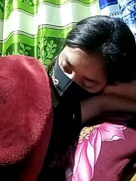 Snapshot of Aruyeshi- chatting on 03-08-25, 03:28 Aruyeshi- online show from 03-08-25, 03:28