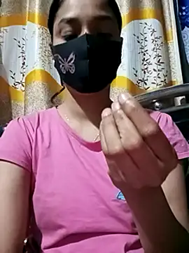 Snapshot of Aruyeshi- chatting on 03-11-25, 12:17 Aruyeshi- online show from 03-11-25, 12:17