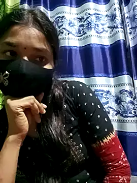 Snapshot of Aruyeshi- chatting on 03-18-25, 03:31 Aruyeshi- online show from 03-18-25, 03:31