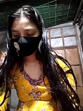 Snapshot of Aruyeshi- chatting on 09-10-25, 12:38 Aruyeshi- online show from 09-10-25, 12:38