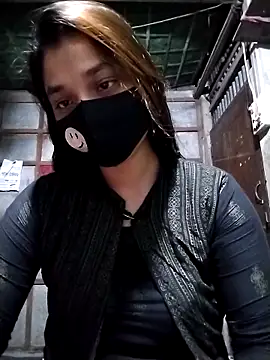 Snapshot of Aruyeshi- chatting on 09-29-25, 04:06 Aruyeshi- online show from 09-29-25, 04:06