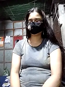 Snapshot of Aruyeshi- chatting on 10-04-25, 03:21 Aruyeshi- online show from 10-04-25, 03:21