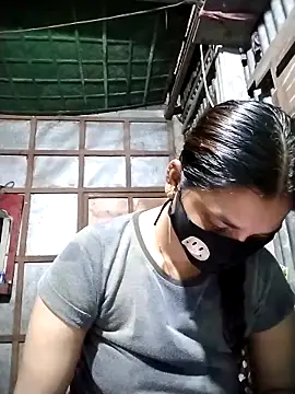 Snapshot of Aruyeshi- chatting on 10-08-25, 08:12 Aruyeshi- online show from 10-08-25, 08:12